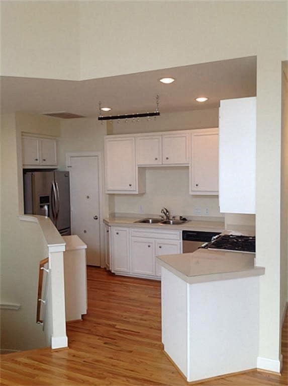 3722 Main Plaza Dr, Houston, TX 77025 - photo 2