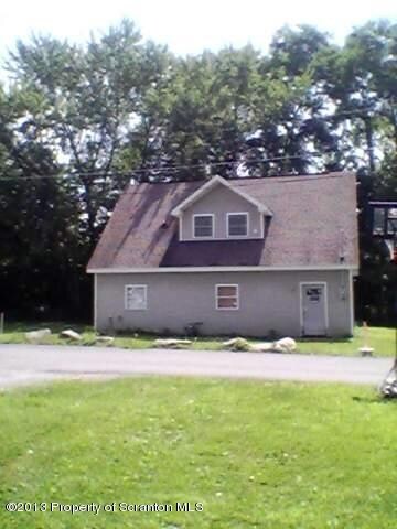 135 Delaware St, Archbald, PA 18403 - photo 2