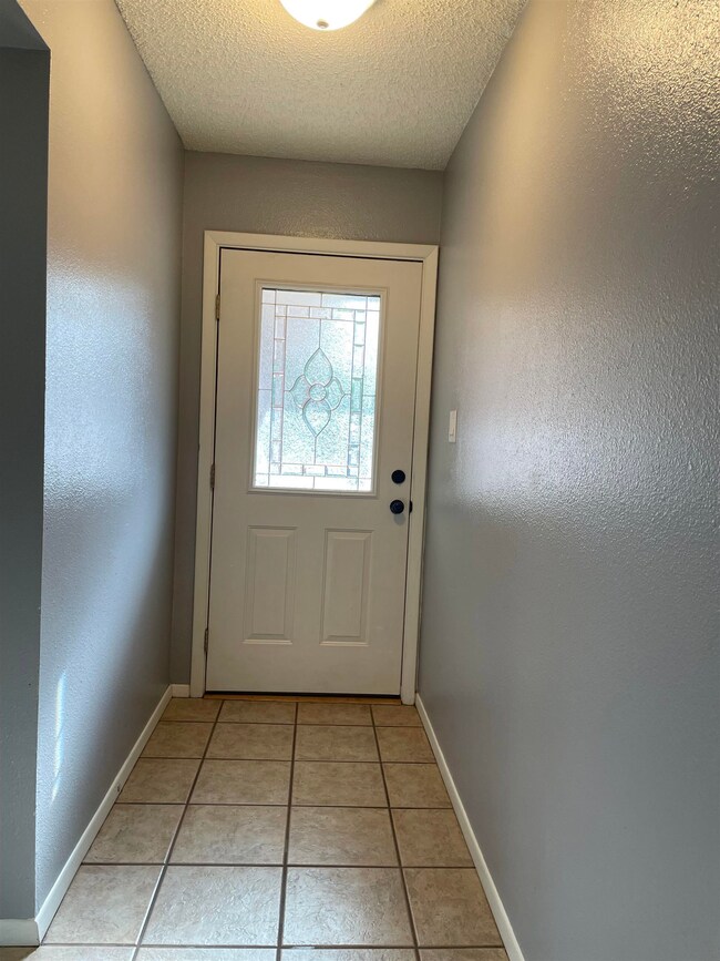 1219 Comanche Trail, Alamogordo, NM 88310 - photo 4