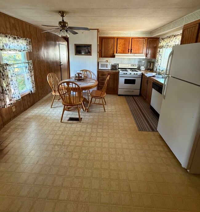 Kitchen has plenty of light