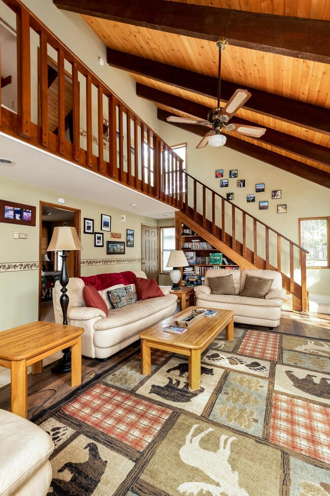 11 Tamarack Lane-8