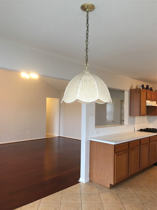 11111 Bradford Way Dr, Houston, TX 77075 - photo 6