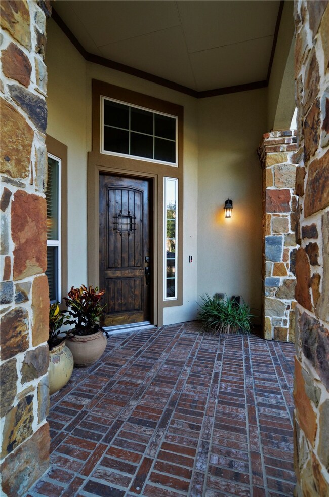 27715 Dalton Bluff Ct, Katy, TX 77494 - photo 4