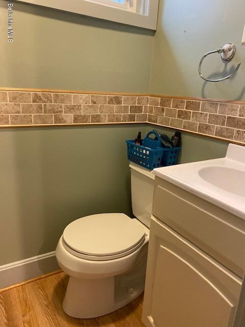1/2 bath