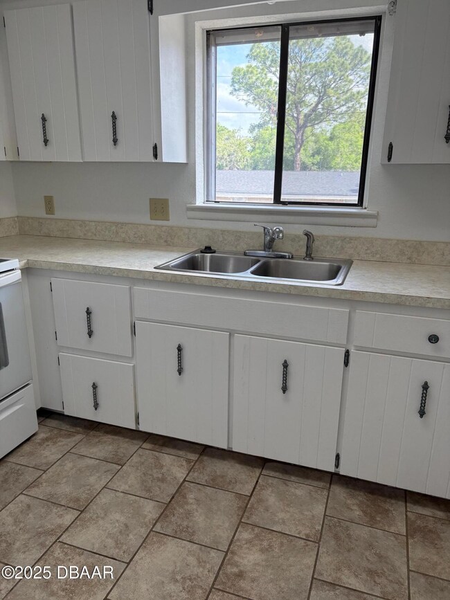 600 N Boundary Ave unit 114-C, Deland, FL 32720 - photo 6