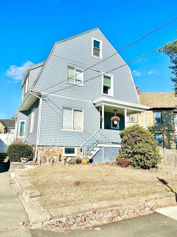 84 Columbia St, Swampscott, MA 01907 - photo 4