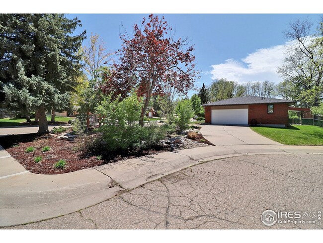 Sprawling Ranch on Large Corner Lot with 2-Car Garage