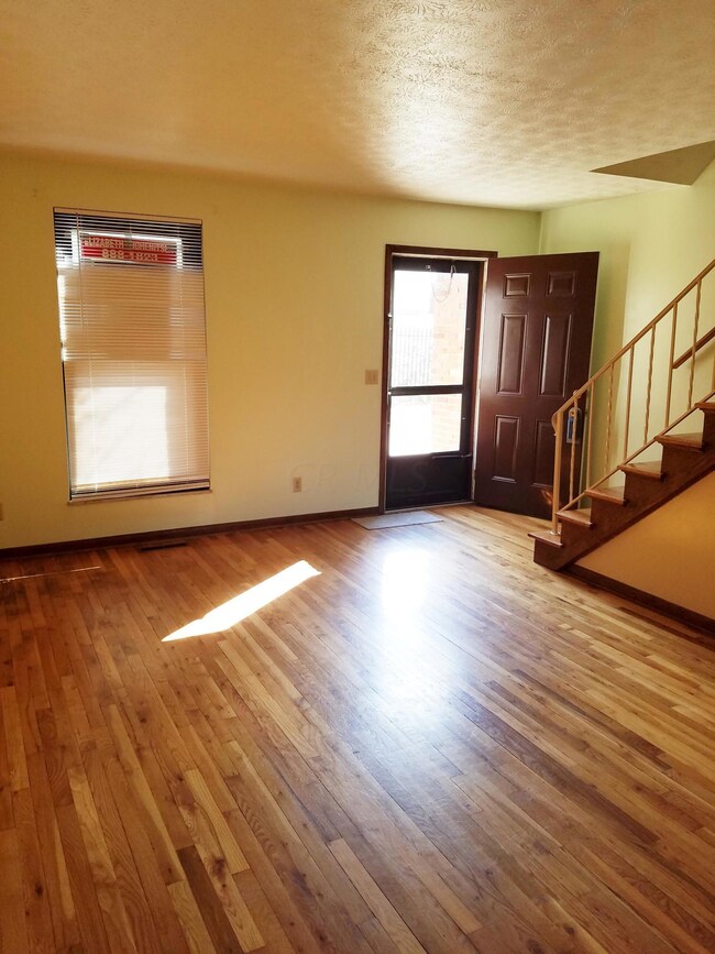 LivingRm2