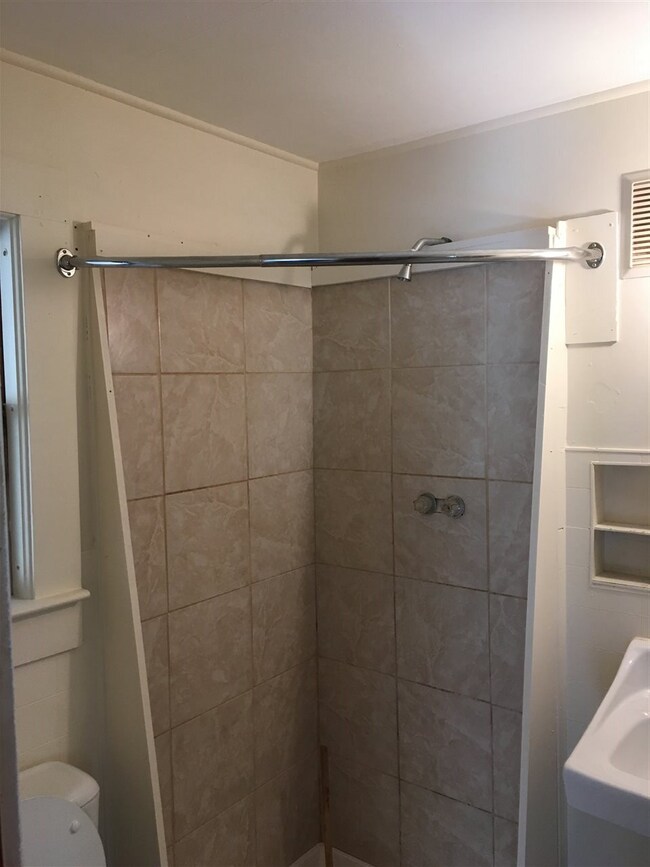 16 Riverside Dr unit 7, Ashland, NH 03217 - photo 4