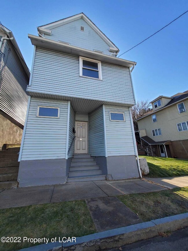 30 W Chestnut St, Wilkes Barre, PA 18705 - photo 2