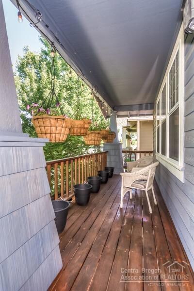 843 NW 17th St, Redmond, OR 97756 - photo 3