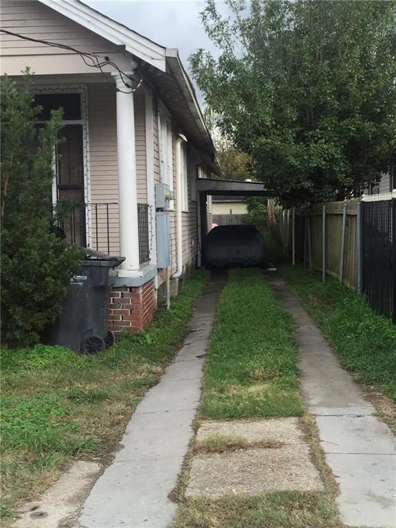 1433 Mazant St, New Orleans, LA 70117 - photo 2