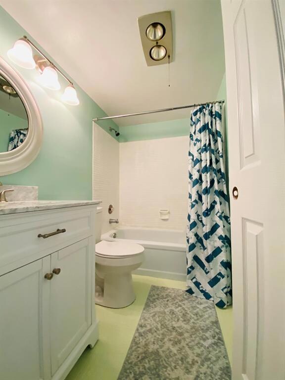 67 Camden C, West Palm Beach, FL 33417 - photo 7