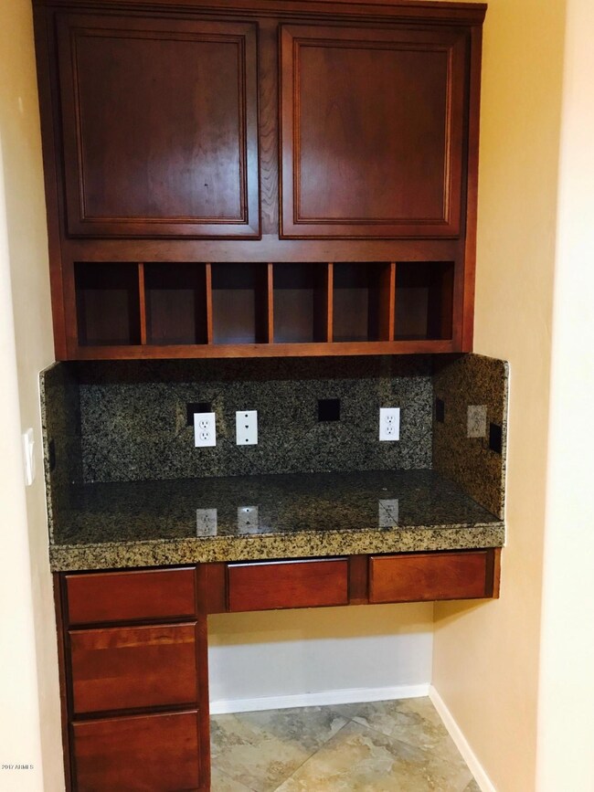 4027 E Vaughn Ave, Gilbert, AZ 85234 - photo 5