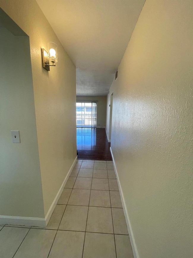 1501 Crescent Cir unit A6, West Palm Beach, FL 33403 - photo 2