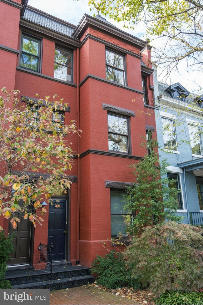 3026 R St NW unit 3, Washington, DC 20007 - photo 2