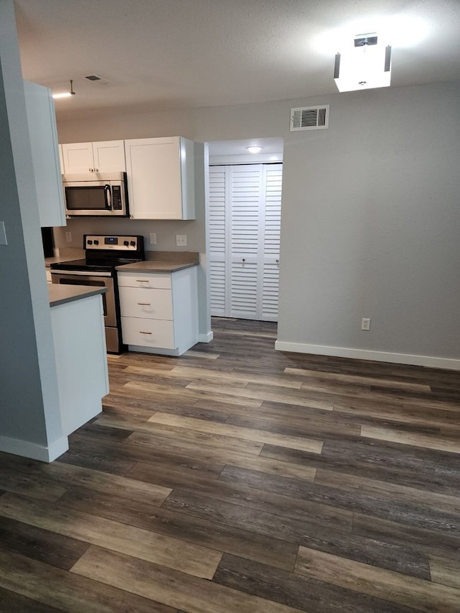 1807 Harbor Dr, Rockport, TX 78382 - photo 3