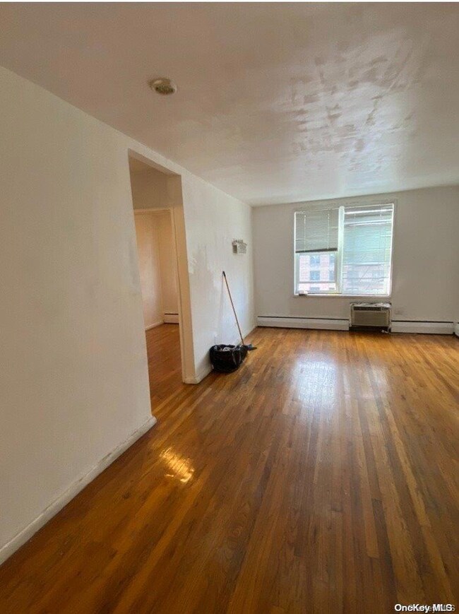 42-42 Colden St unit 622, Flushing, NY 11355 - photo 4