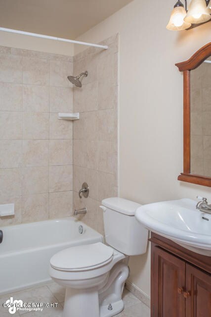 14540 Loc Loman Ln, Anchorage, AK 99516 - photo 6