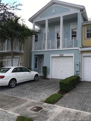 10788 NW 74th Ln, Doral, FL 33178 - photo 3