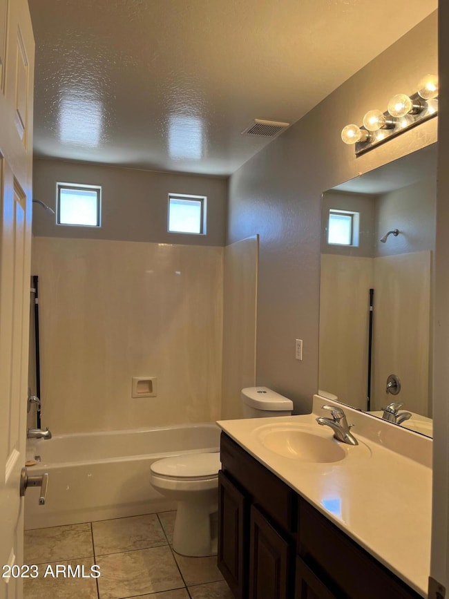 upstairs hall bath