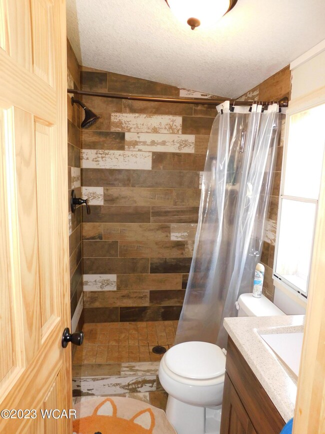 208 bath 2