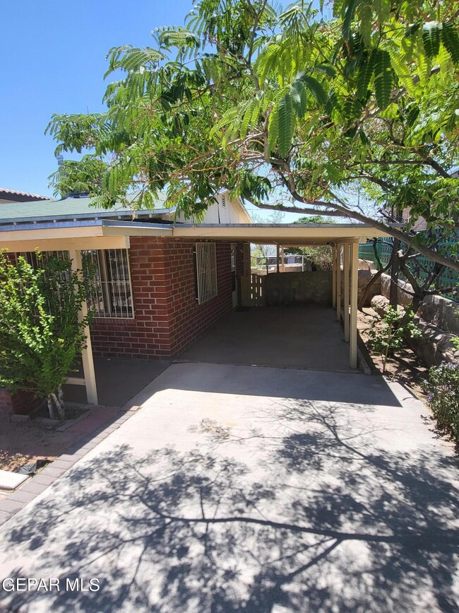 3134 Van Buren Ave, El Paso, TX 79930 - photo 4