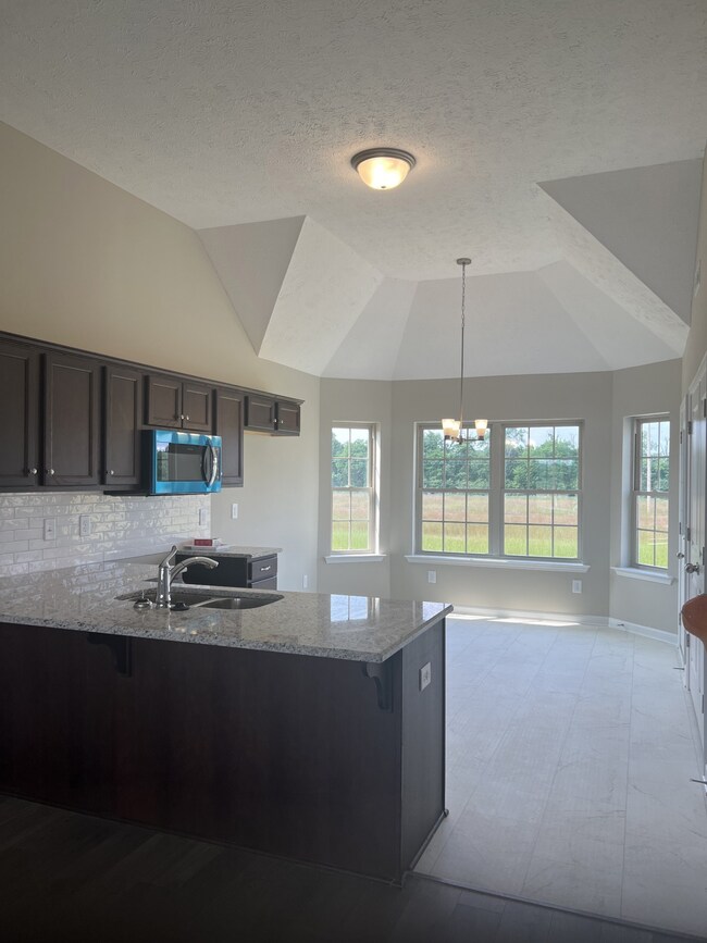 216 Meadowbrook, Shelbyville, TN 37160 - photo 6