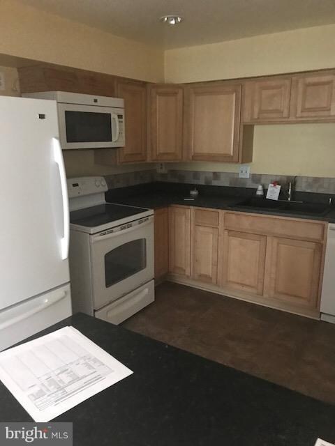 2882 Madeira Ct unit 17, Woodbridge, VA 22192 - photo 4