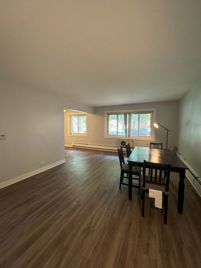 822 Seward St unit 1A, Evanston, IL 60202 - photo 3