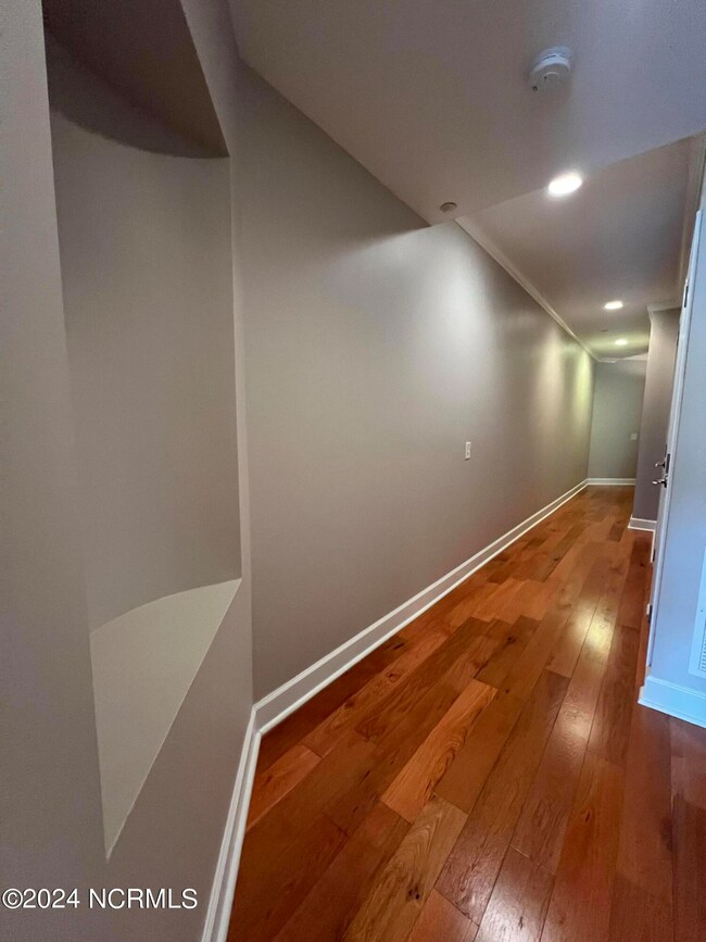 124 Walnut St unit 503, Wilmington, NC 28401 - photo 6