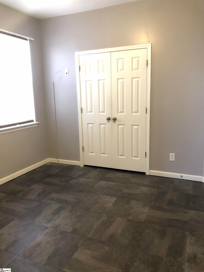 520 Lois Way, Boiling Springs, SC 29316 - photo 5