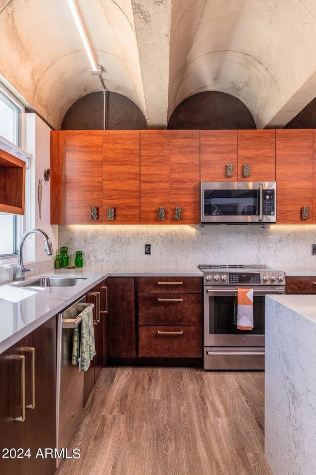 6502 Central Ave UNIT A202 - 14