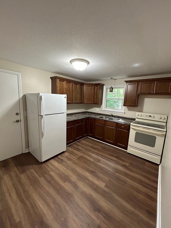 15 Boyden St unit 8, Webster, MA 01570 - photo 2