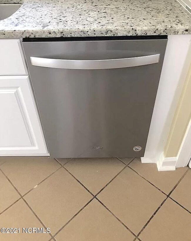 546 Chaucer Dr, Winterville, NC 28590 - photo 7