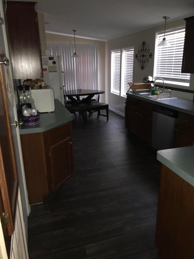 4089 Sunnyside Dr, Middleburg, FL 32068 - photo 7