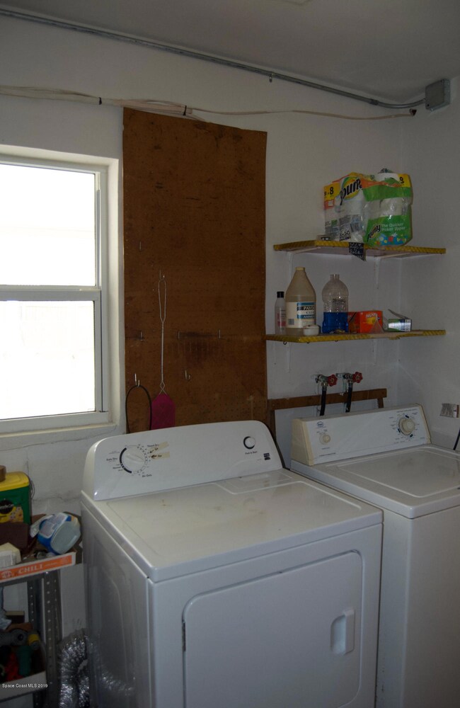 530 Mendel Ln, Titusville, FL 32796 - photo 7