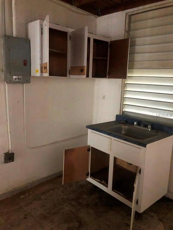 Uruguay ST Forrest Hills Dev unit T701, Bayamon, PR 00959 - photo 3