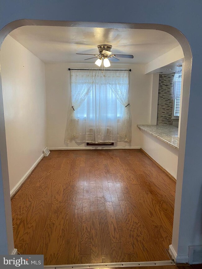 2880 Cushing Rd, Camden, NJ 08104 - photo 5