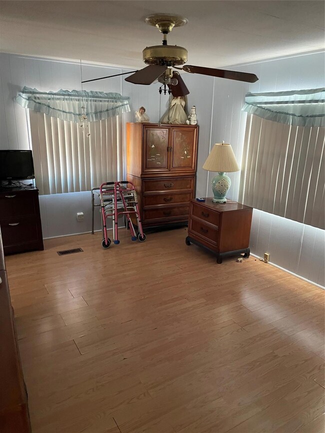 3010 Cove Dr, Fort Lauderdale, FL 33312 - photo 5