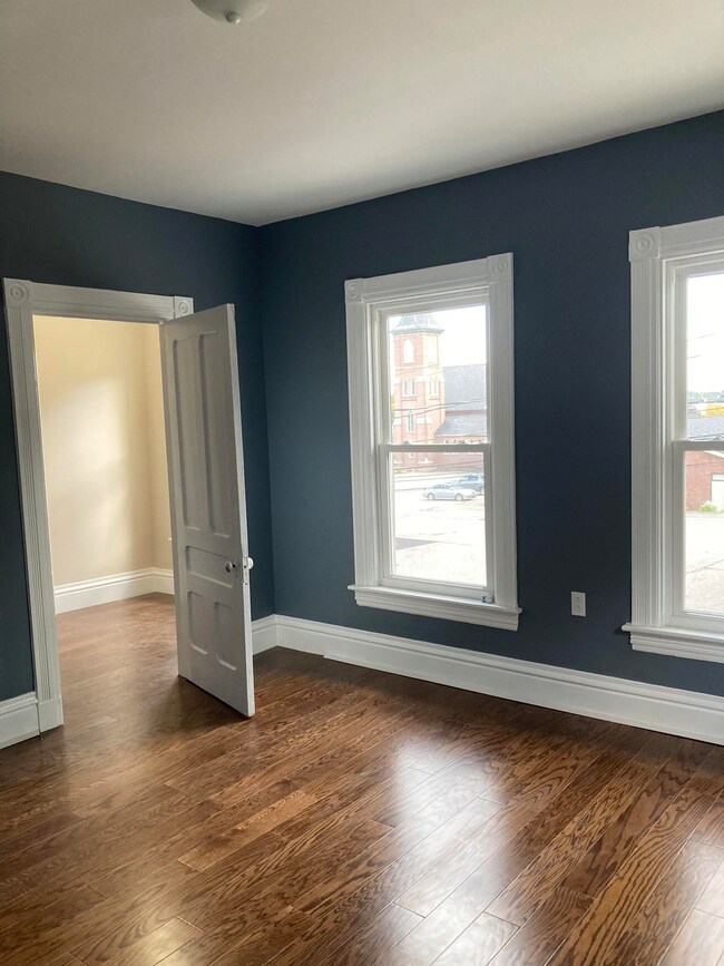 65 Thorndike St unit 6 1/2, Concord, NH 03301 - photo 3