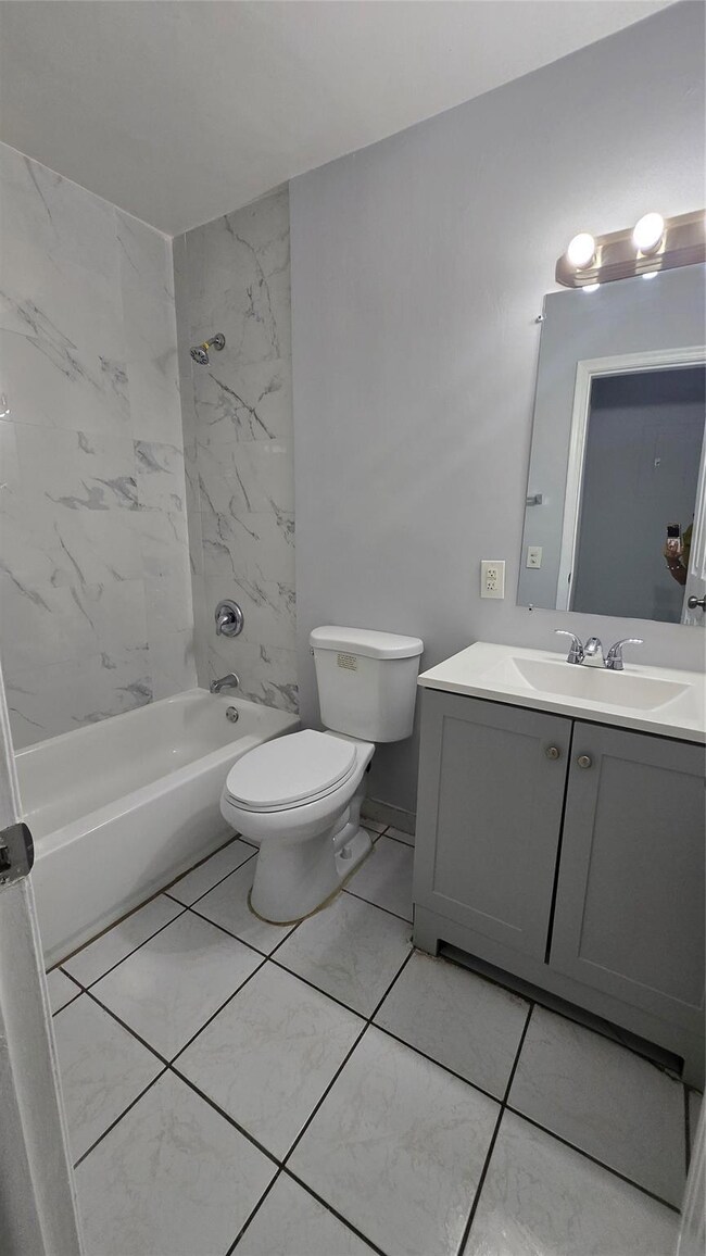 2501 Pierce St unit 12-A, Hollywood, FL 33020 - photo 5