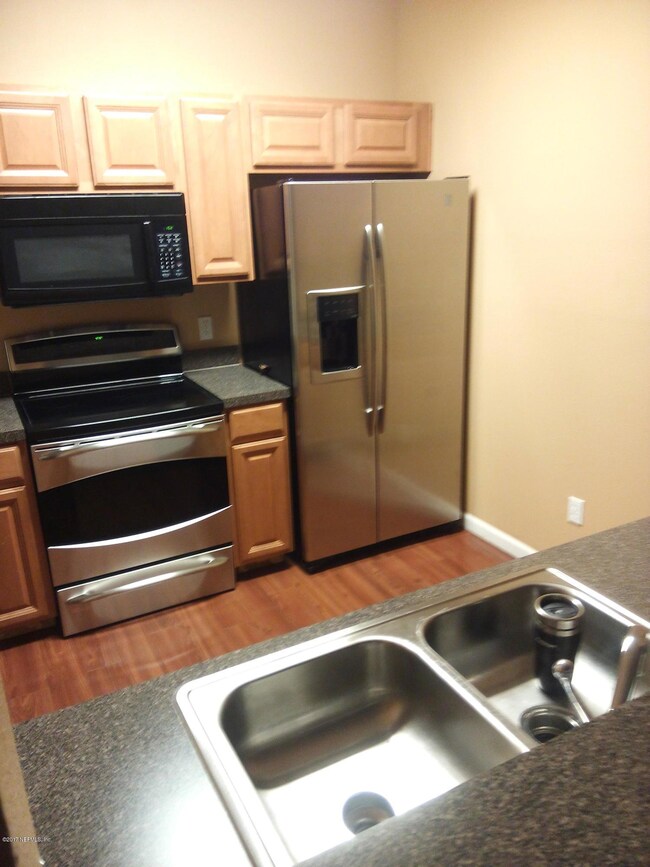 7942 Melvin Rd, Jacksonville, FL 32210 - photo 5