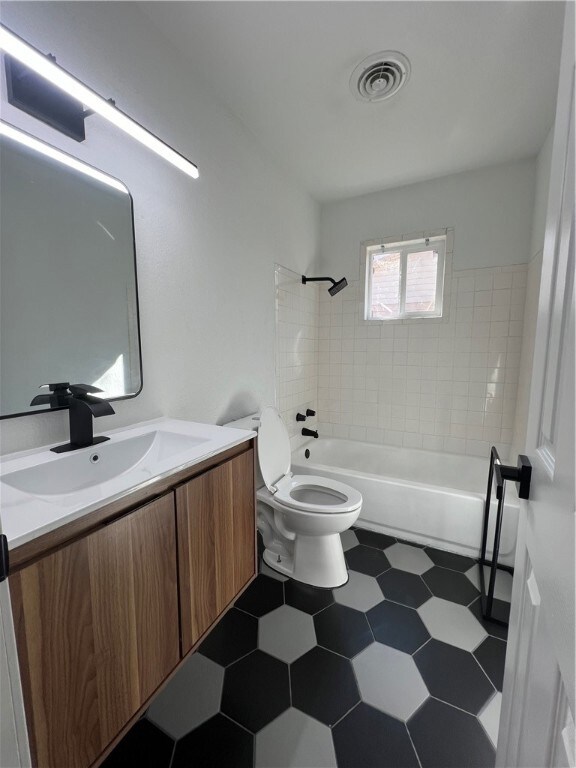 737 N 12th St unit B, Rogers, AR 72756 - photo 3