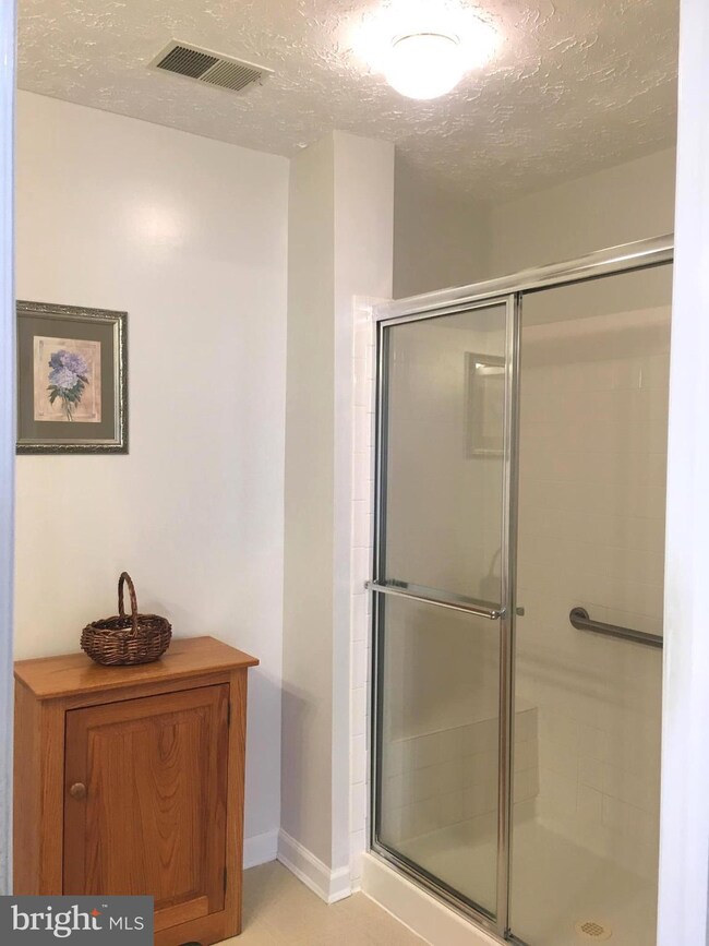 18 Brook Farm Ct unit C, Perry Hall, MD 21128 - photo 2