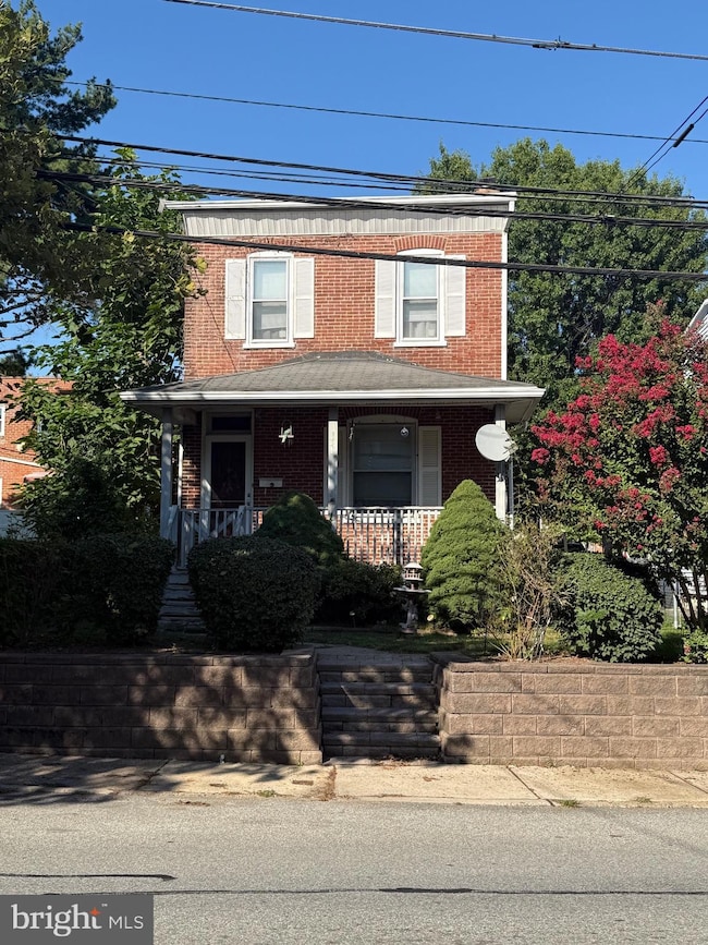 330 Fairview Rd, Crum Lynne, PA 19022 - photo 2