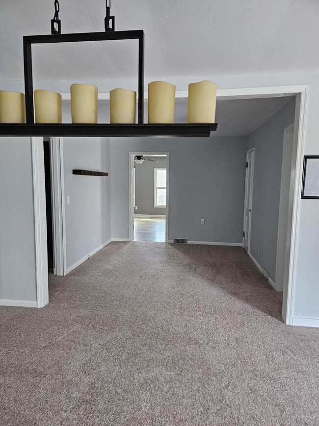 900 Cowan Ave, Shelbyville, TN 37160 - photo 7