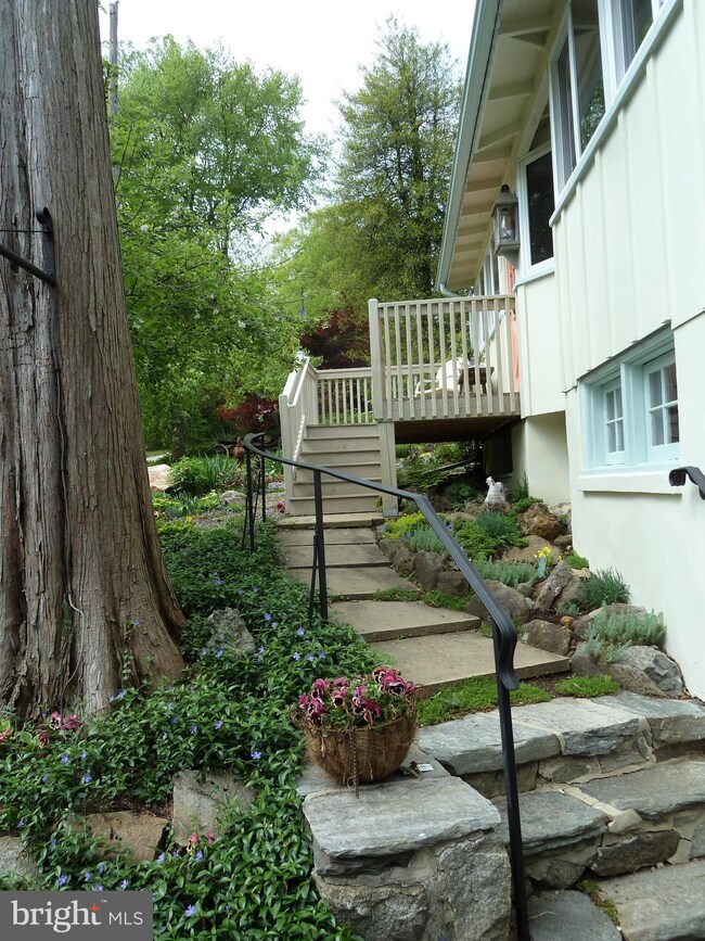 3 Spruce Rd, Newtown Square, PA 19073 - photo 4