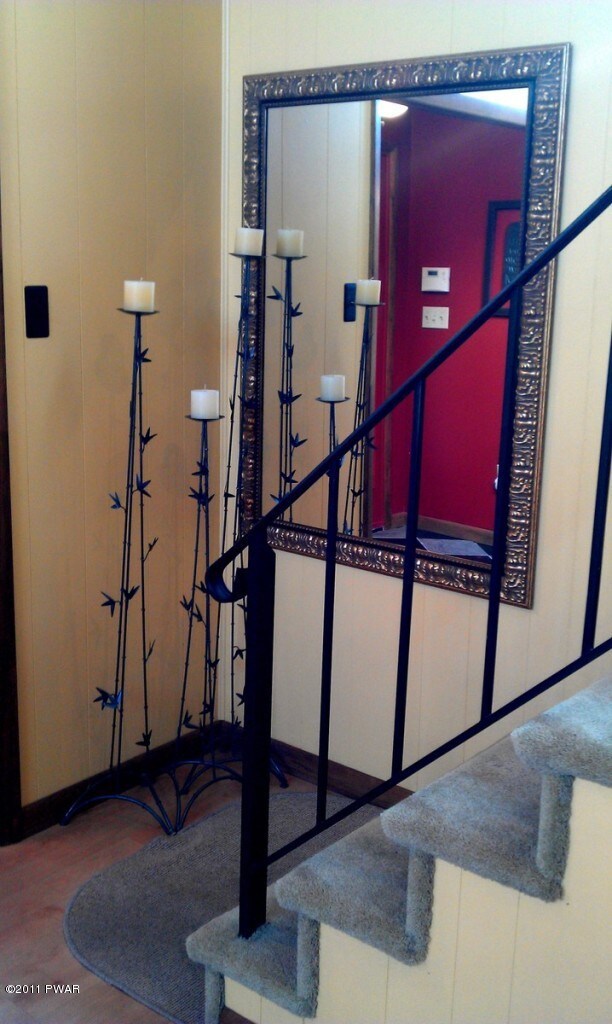 USR452 Wren Ct, Hawley, PA 18428 - photo 7