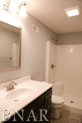 3325 Boulder Point Ct, Dunlap, IL 61525 - photo 2